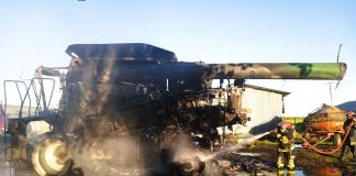 Una cosechadora se incendió en una granja ubicada cerca del Palacio San José