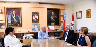 Lauritto con el Embajador argentino en Uruguay