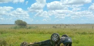 RN12: Una docente de Gualeguay que regresaba de dar clases en Ibicuy volcó