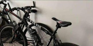 Robos en Caseros: Delincuentes sustrajeron una moto y también ingresaron a una vivienda