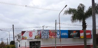 Detuvieron a un hombre por robar dos botellas de Fernet en un comercio