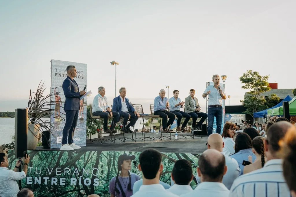 Frigerio y Scioli lanzaron la temporada de verano 2025 en Entre Ríos