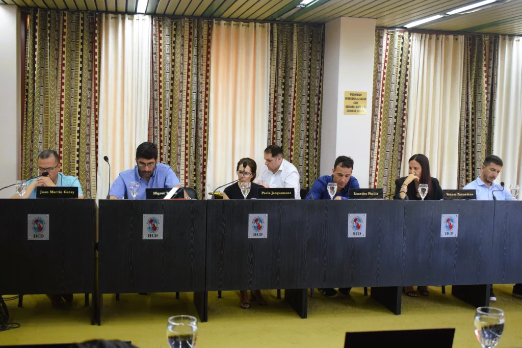Concepción del Uruguay: Aprobación de Proyectos y Bonificaciones en la Última Sesión del Año del Concejo Deliberante
