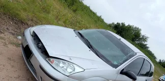 Secuestraron un vehículo abandonado en las cercanías del Parque de La Ciudad