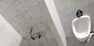 Vandalizan instalaciones sanitarias en la Plaza Del Inmigrante de Santa Anita