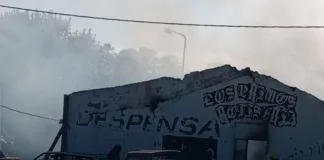 Incendio destruye por completo un depósito sobre Ruta Nacional 14