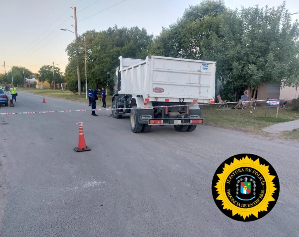 Joven de 21 años sufre amputación tras caer de un camión municipal