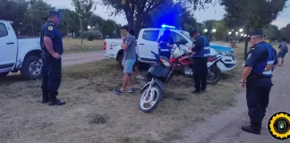 Detienen a cuatro jóvenes de Ramírez por circular sin casco, sin licencia y sin documentación en motocicletas