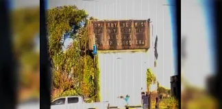 Robaron durmientes a plena luz del día y fueron captados en vídeo