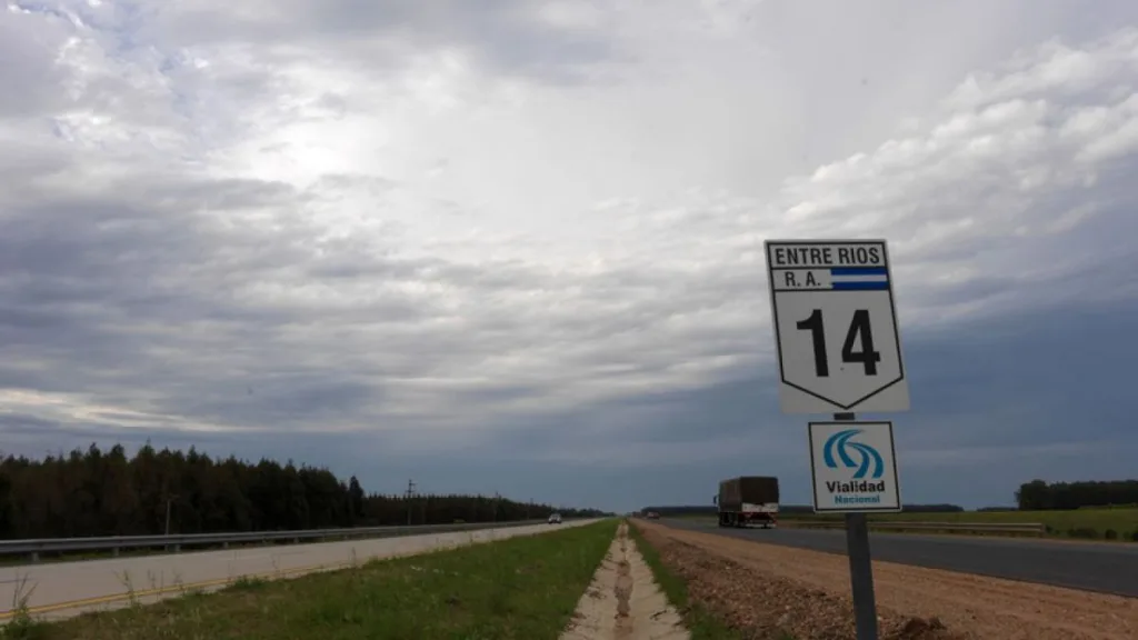 Vialidad aplicó una multa millonaria a Caminos del Río Uruguay por graves fallas de señalización