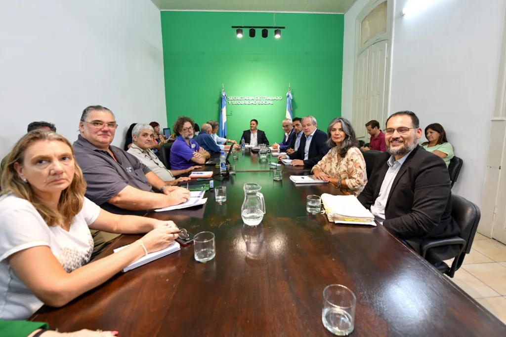 El gobierno provincial convocó a paritaria a los gremios docentes para este miércoles