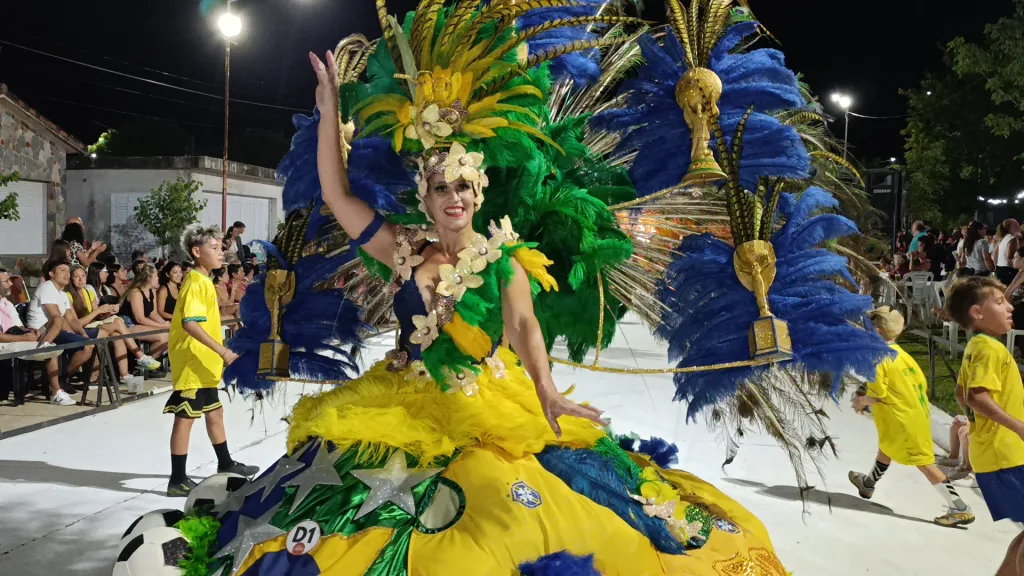 Los Carnavales de Caseros tendrán su tercera noche