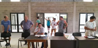 La asamblea de empleados de Tres Arroyos aceptó por votación la propuesta de Joaquín de Grazia