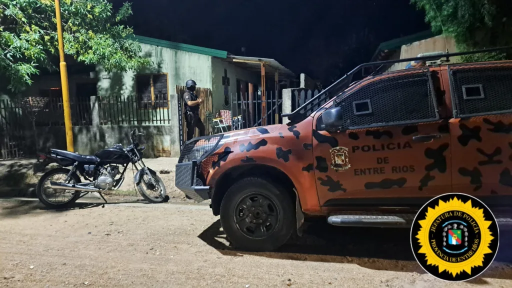 Allanamientos simultáneos en Federación desmantelan puntos de venta de drogas