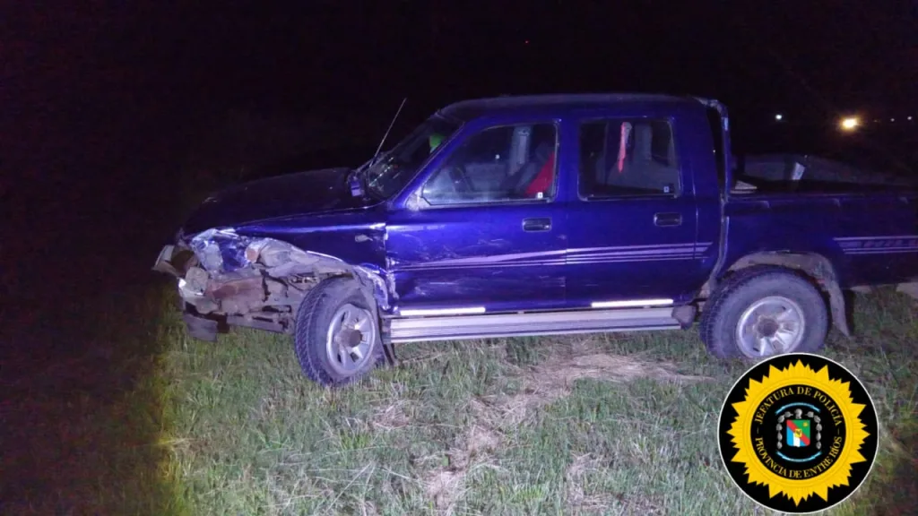 Ruta Nacional N°12: colisión frontal entre una camioneta y un automóvil