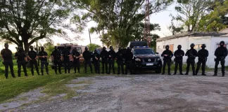 Allanamientos simultáneos de la División de Drogas Peligrosas en Victoria