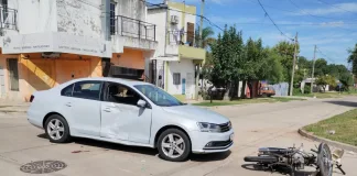 Siniestro vial: motociclista sufre lesiones graves