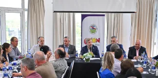 Planta de combustibles en Paysandú: Frigerio encabezó una reunión con intendentes y legisladores