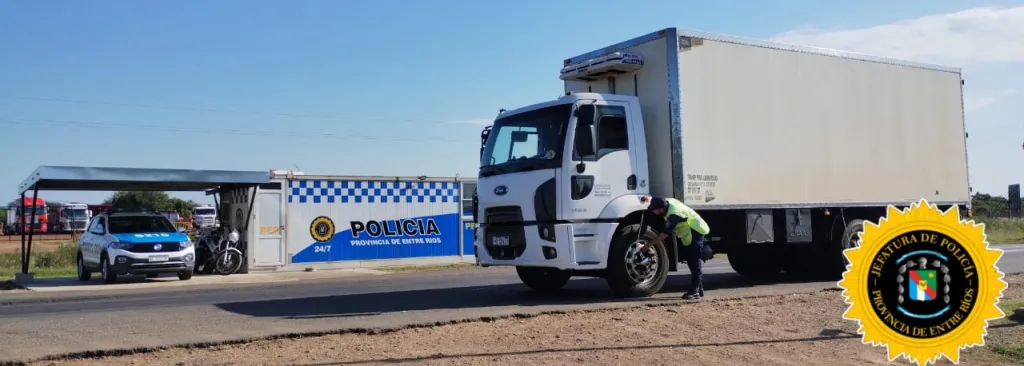 Controles viales en Entre Ríos: Cuatro vehículos secuestrados por irregularidades y mercadería de contrabando
