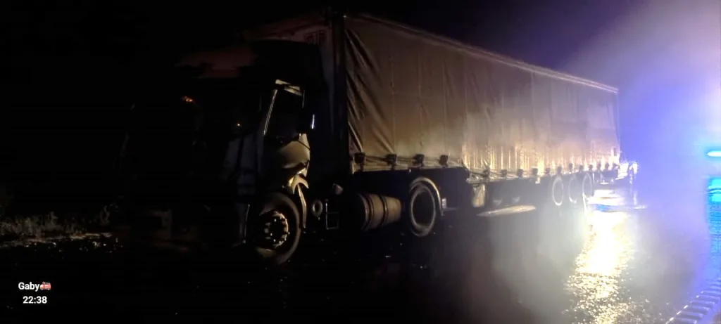 Accidente Vial en la Autovía N°12: Colisión entre dos camiones deja un herido