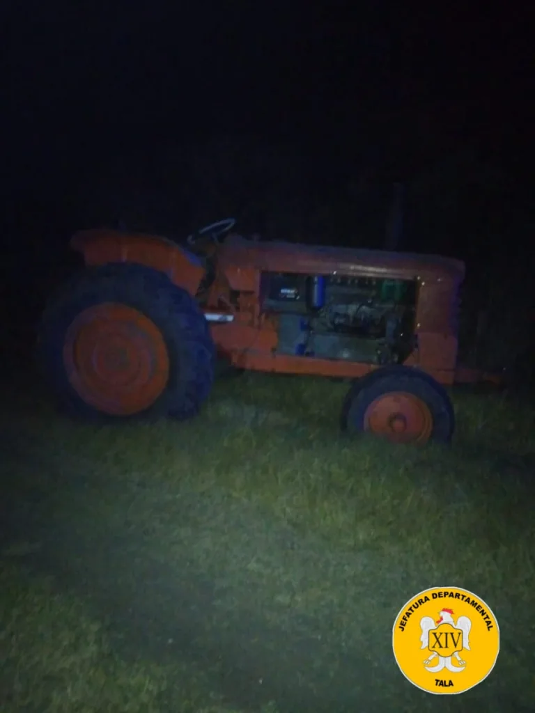 Trágico accidente en camino rural: Un hombre pierde la vida tras caer de un tractor