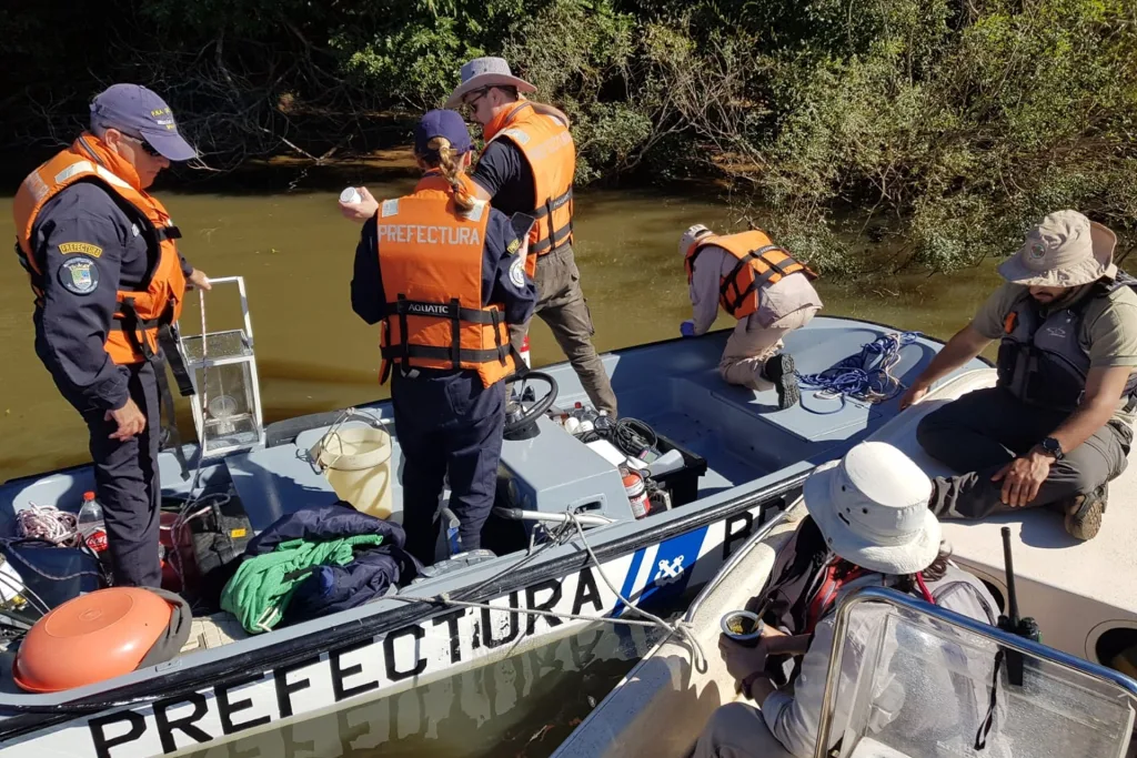 Guardaparques de Islas y Canales Verdes del Río Uruguay participan de un importante estudio ambiental
