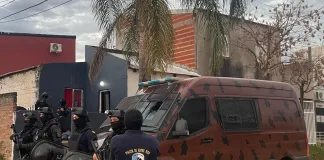 Cinco allanamientos, dos causas paralelas, por Narcomenudeo en Concordia