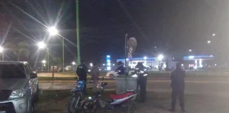 Detienen a un joven que conducía de forma temeraria e intentó embestir a policías para evadir un control