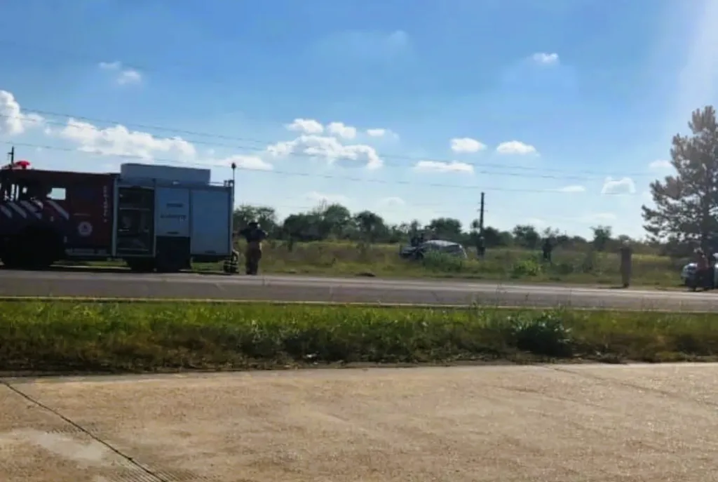 Despiste y vuelco en la Autovía Artigas: una mujer fue hospitalizada con lesiones tras un siniestro vial