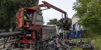 Provincia y el municipio de Paraná avanzan con la compactación de vehículos