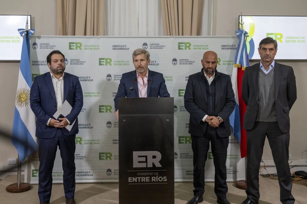 Frigerio anunció que Iosper saldrá de la intervención con su deuda cancelada y equilibrio financiero
