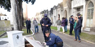 El Municipio repudia un nuevo acto vandálico en el cementerio local y denuncia posible sustracción de restos óseos