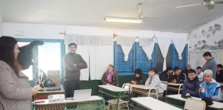 Comenzaron los talleres de TIC en escuelas secundarias de la ciudad