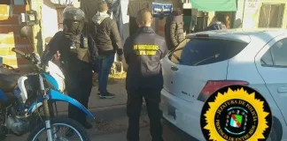 Allanaron la casa del sospechoso de robar elementos de un auto en la madrugada