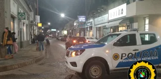 Motociclista lesionada tras esquivar un auto en doble fila en Leguizamón y Galarza