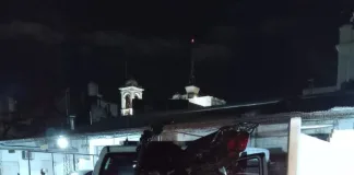 Recuperan motocicleta robada abandonada en la vía pública