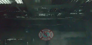 Incendio en una vivienda en la noche con pérdidas totales