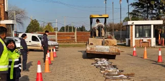 La Municipalidad de Colón destruyó más de 100 escapes libres o modificados de motos