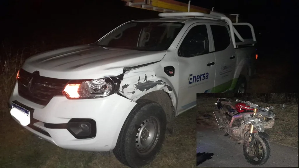 Camioneta de la empresa Enersa protagoniza accidente en RN12 con motociclista gravemente herido