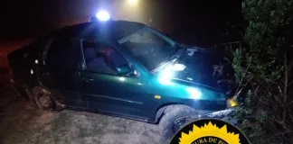 Violento impacto contra una barranca en Ruta 42