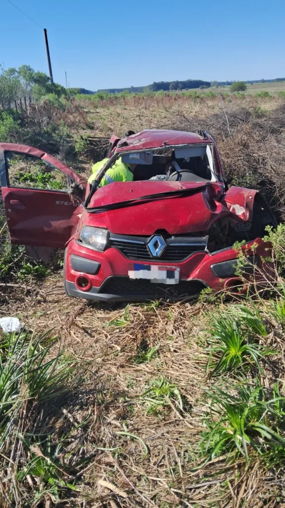 Grave accidente en Ruta 14: vehículo volcó y dejó varios heridos