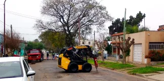 Iniciaron tareas de bacheo en el barrio Santa Teresita