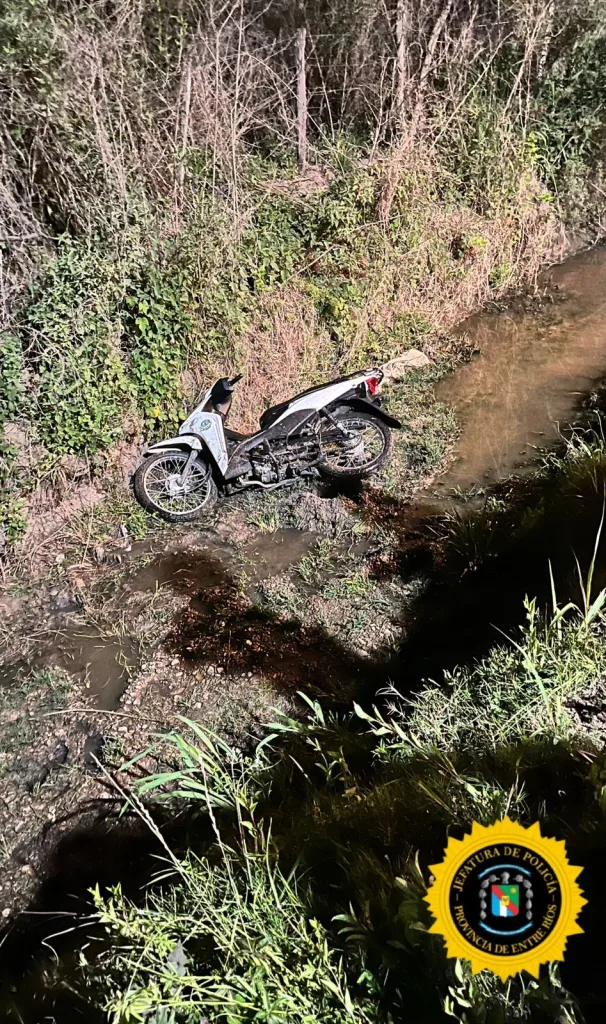 Hallan sin vida a un joven en una cuneta con droga y una importante suma de dinero