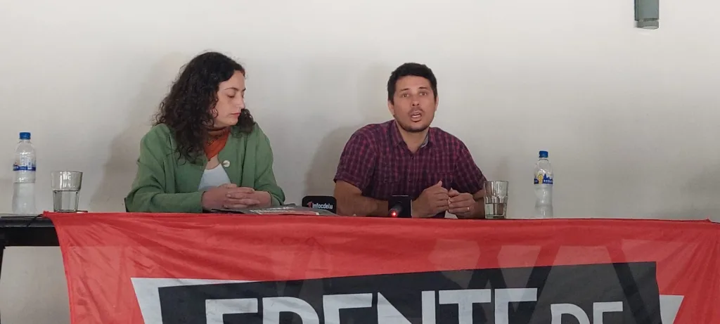 La ultraderecha no se cae sola