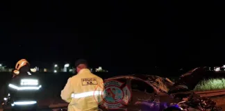 Despiste y vuelco en la Autovía Nacional Artigas: el conductor salió por sus propios medios