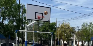 Recuperaron los tableros y aros para el playón de La Concepción