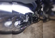 Circulaba de forma imprudente con escape libre y fue detenido: la moto tenía el motor adulterado y papeles falsos