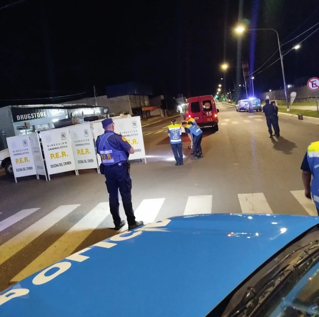 Un motociclista murió tras un violento choque con un camión