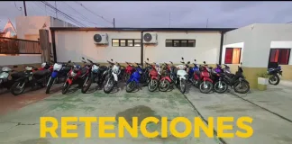 Operativos Policiales de Control Vehicular: 32 Motocicletas y 2 Automóviles Retenidos por Infracciones de Tránsito