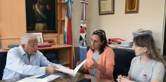 Aporte a AGMER Uruguay para fortalecer instancias de capacitación docente